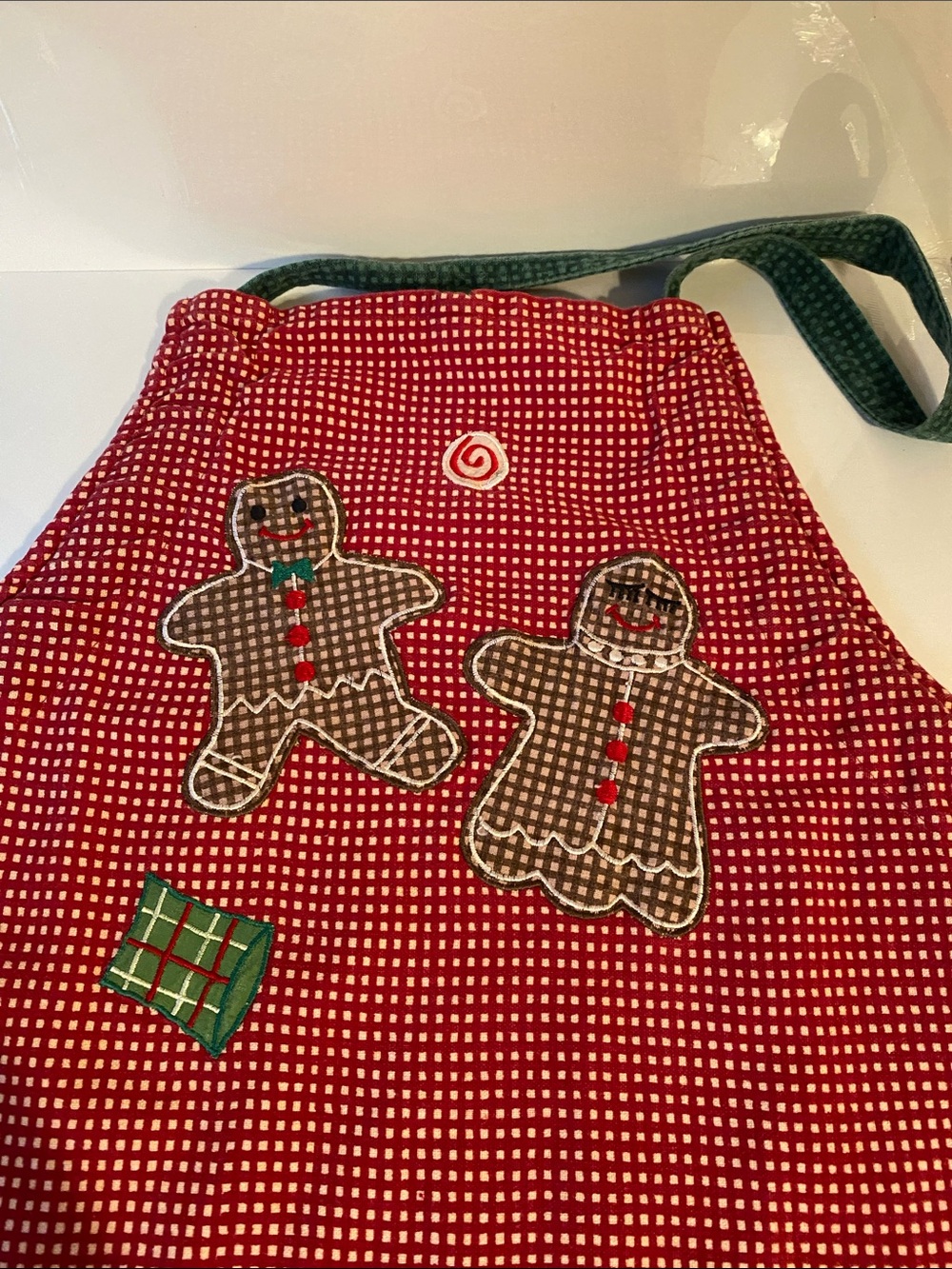 Tag Red & Green Gingerbread Appliqué Apron